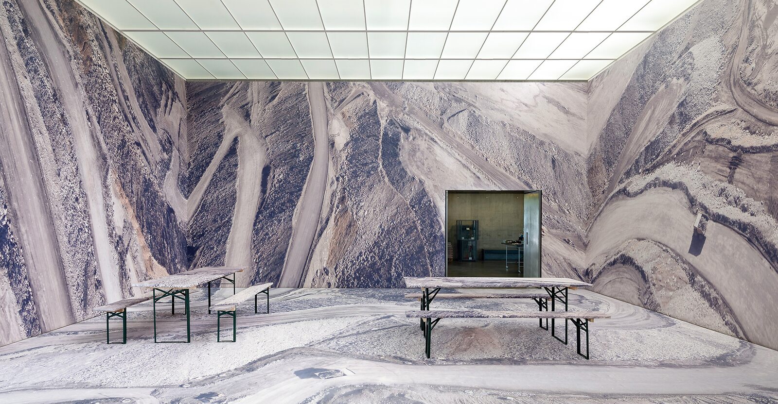 Mathias Kessler, Staging Nature, Ausstellungsansicht, Kirchner Museum, Davos - Foto Stephan Bösch Mathias Kessler, Staging Nature, Ausstellungsansicht, Kirchner Museum, Davos - Foto Stephan Bösch