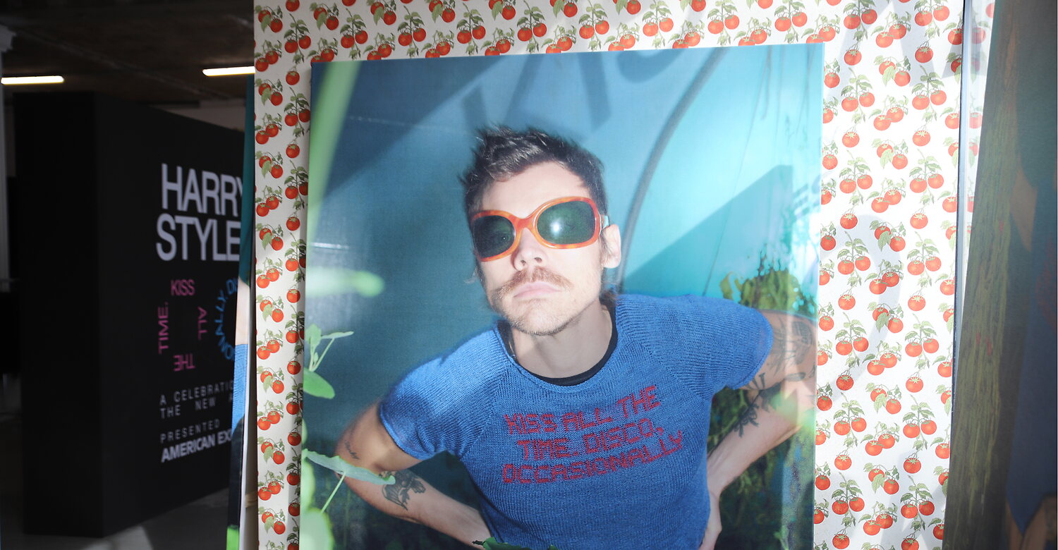 Harry Styles – Kiss All the Time. Disco, Occasionally<br>
Album Release 2026 - Popup Store Kurfürstendamm, Berlin